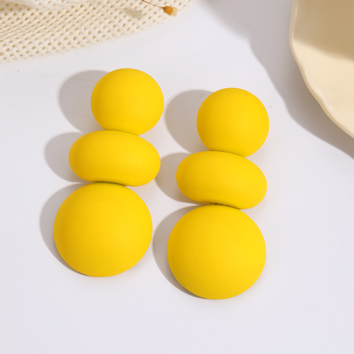 Colored Spray-painted Round Bun Earrings