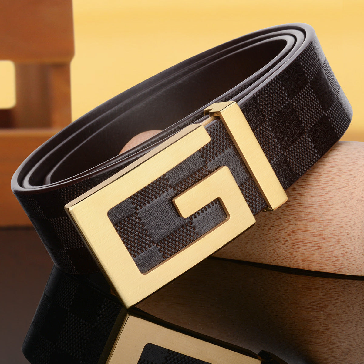 Men's leather buckle belt