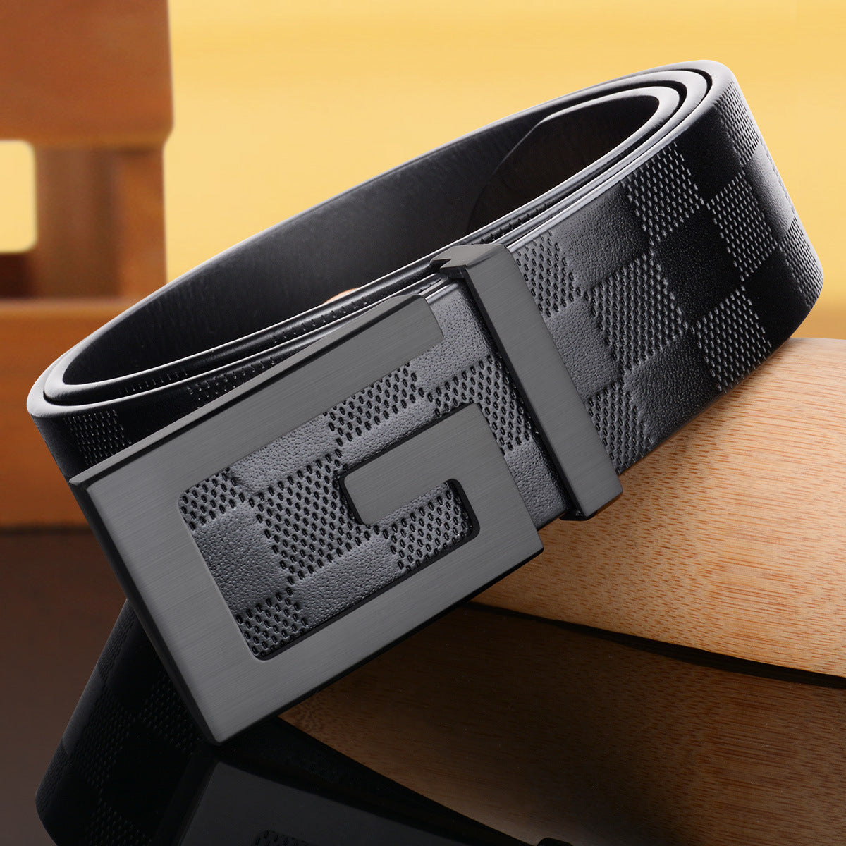 Men's leather buckle belt