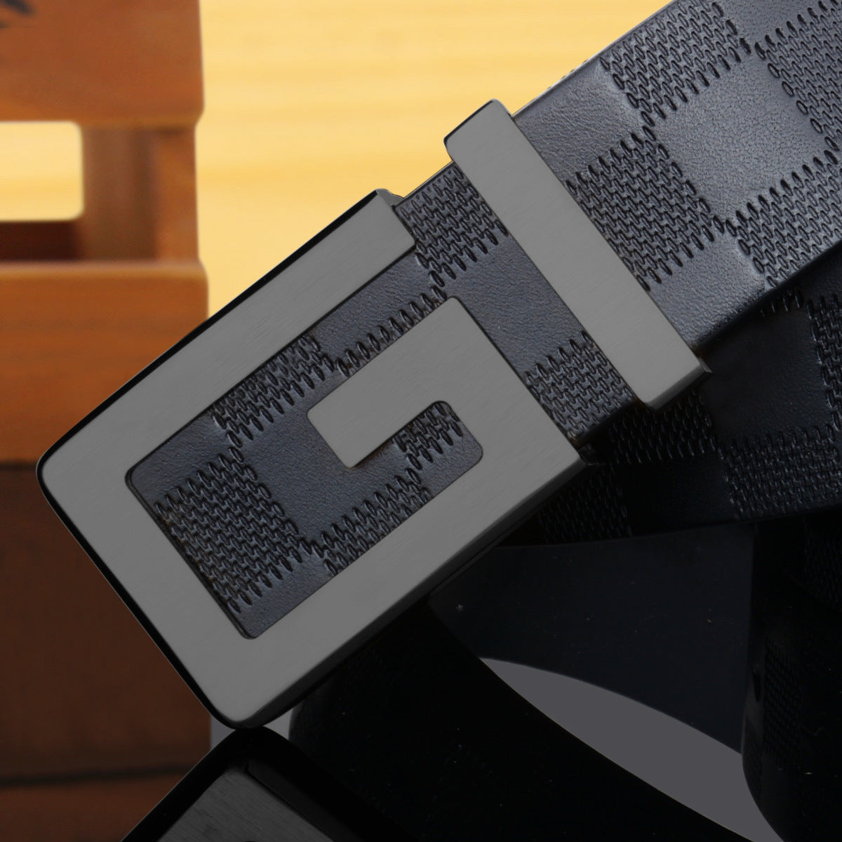 Men's leather buckle belt