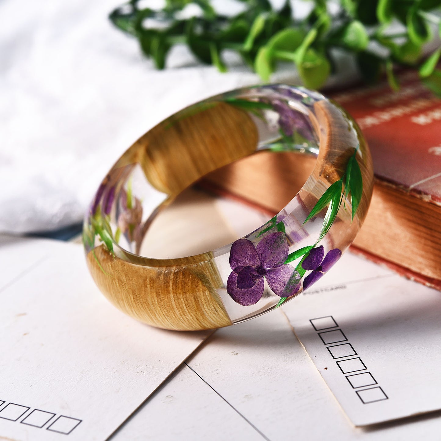 ForeignTrade Personality Epoxy Resin Crystal AB Glue Bamboo Leaf Hydrangea DriedFlower Bracelet Magic Forest
