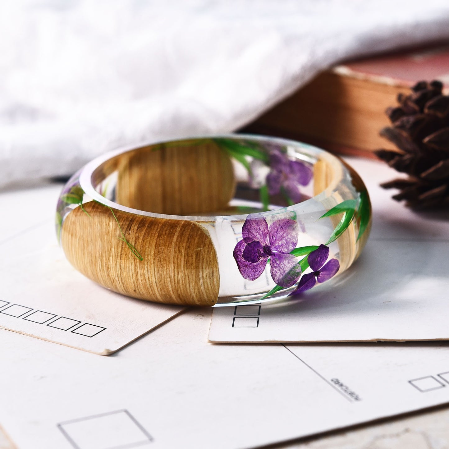 ForeignTrade Personality Epoxy Resin Crystal AB Glue Bamboo Leaf Hydrangea DriedFlower Bracelet Magic Forest