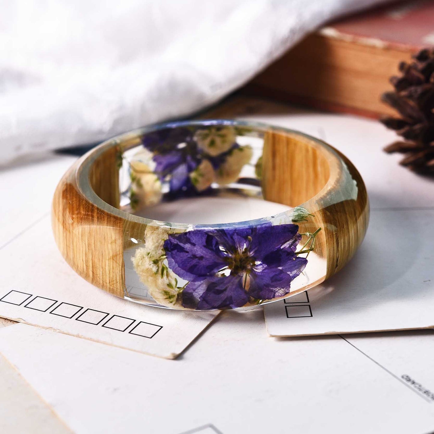 ForeignTrade Personality Epoxy Resin Crystal AB Glue Bamboo Leaf Hydrangea DriedFlower Bracelet Magic Forest