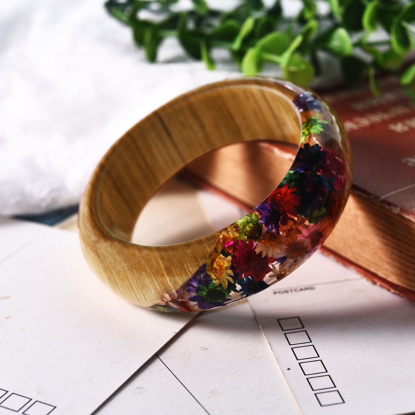 ForeignTrade Personality Epoxy Resin Crystal AB Glue Bamboo Leaf Hydrangea DriedFlower Bracelet Magic Forest
