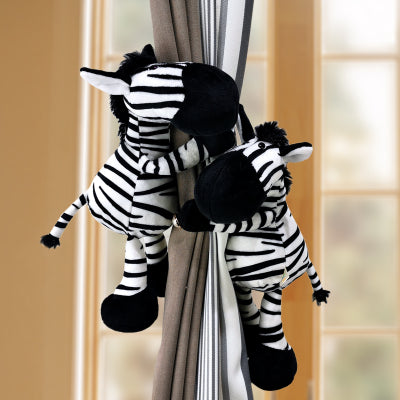 Cute and creative animal curtain fastener