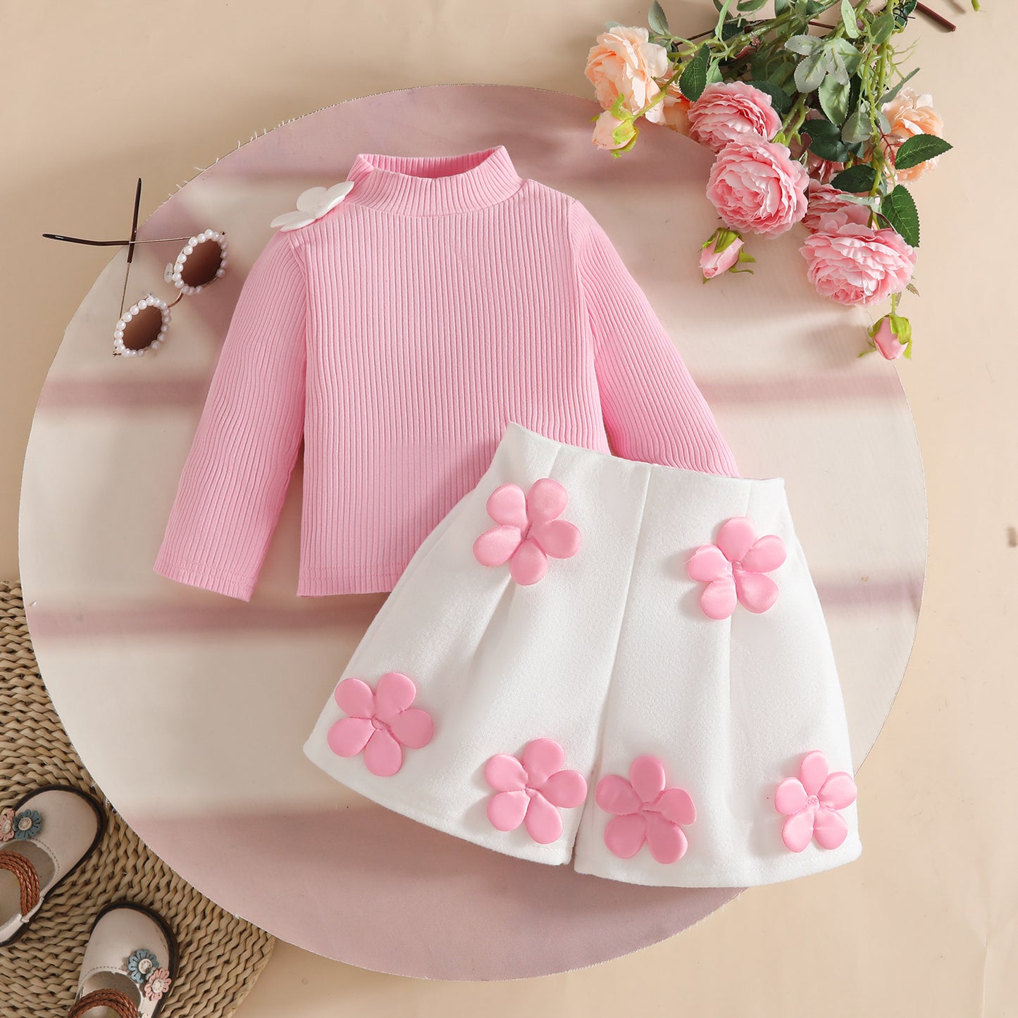 Tops Woolen Fabrics Applique Shorts Set