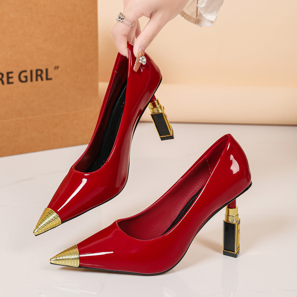 Shallow-mouth Sexy Anti-collision Metal Toe Patent Leather Shoes
