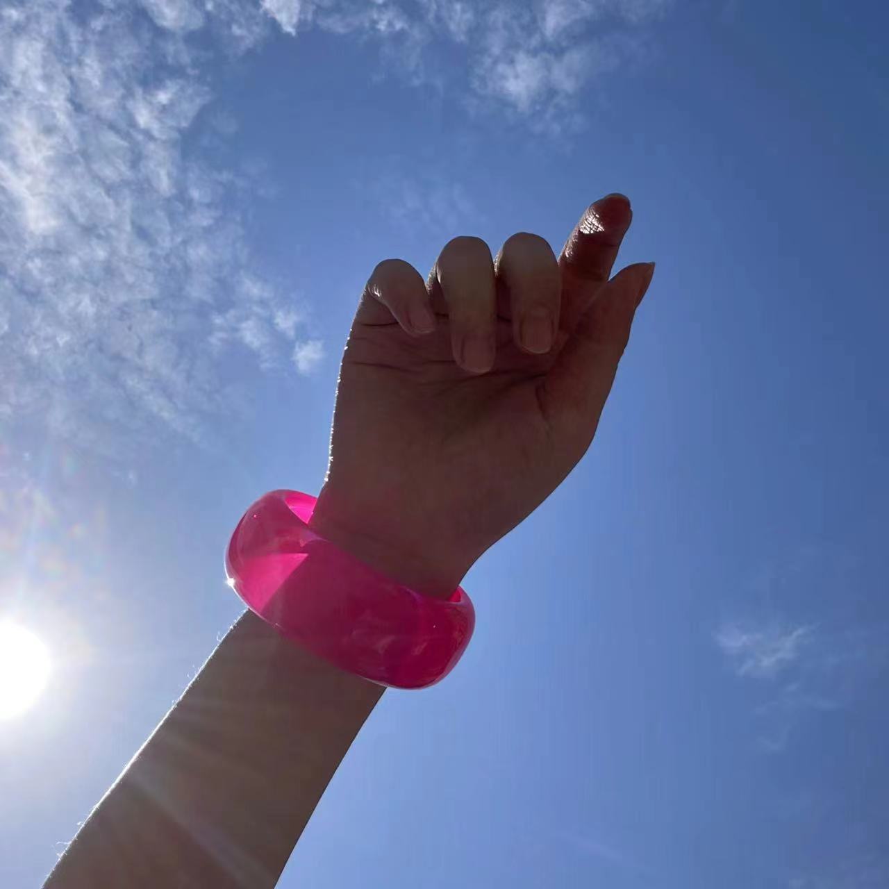 Round Resin Summer Jelly Color Dynamic Acrylic Bracelet