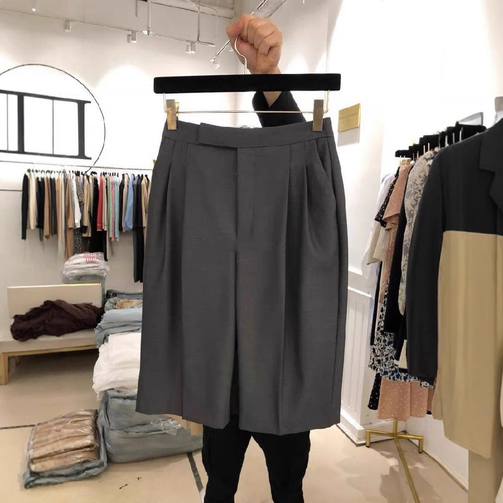Women's Loose Figure-flattering High-waisted  Draping Wide-leg Shorts