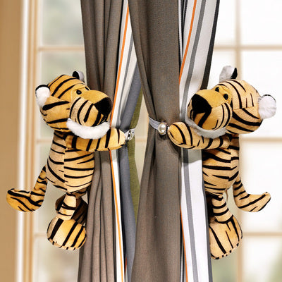 Cute and creative animal curtain fastener